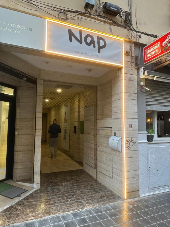 Nap Hostel บาเลนเซีย ภายนอก รูปภาพ